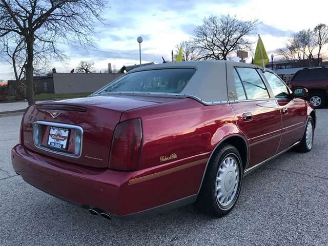 2005 Cadillac Deville 4dr Sedan